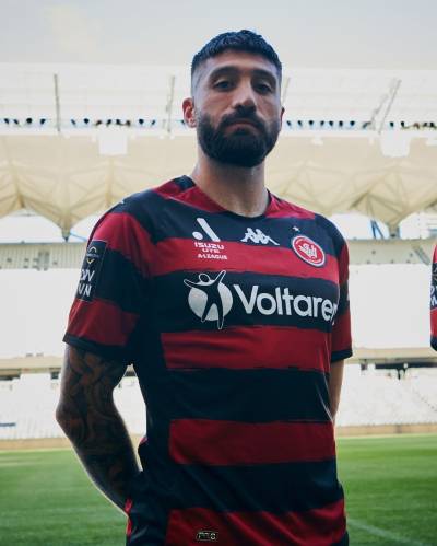 western_sydney_wanderers_2022_2023_home_kit_1.jpg