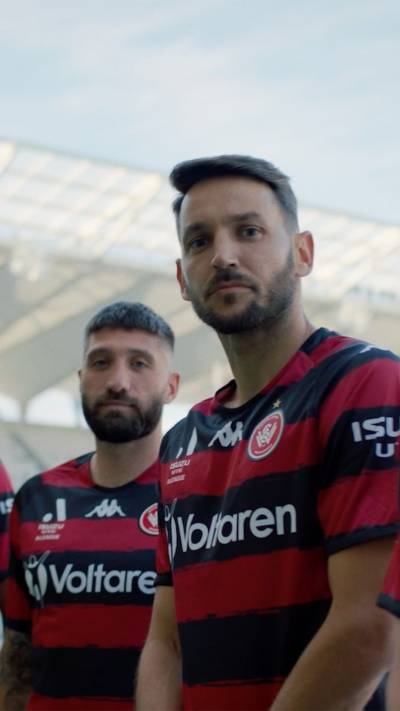 western_sydney_wanderers_2022_2023_home_kit_7.jpg