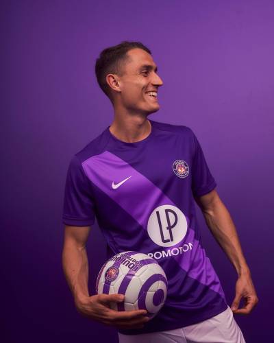 toulouse_24_25_nike_home_kit_a.jpg