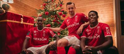 stade_de_reims_2022_2023_christmas_kit_h.jpeg