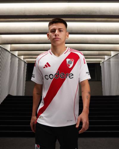 river_plate_24_25_adidas_home_kit_c.jpg