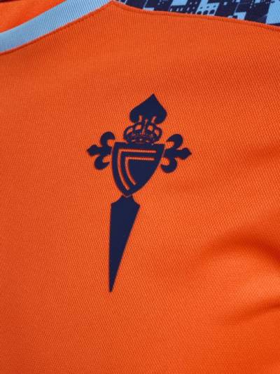 Celta_de_vigo_24_25_hummel_third_kit_d.jpg