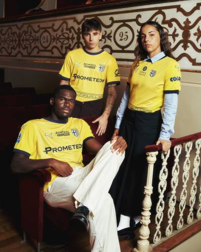 parma_24_25_puma_third_kit_a.jpeg