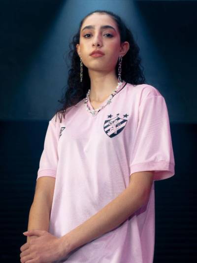 umbro_femama_2024_pink_october_shirts_c.jpg