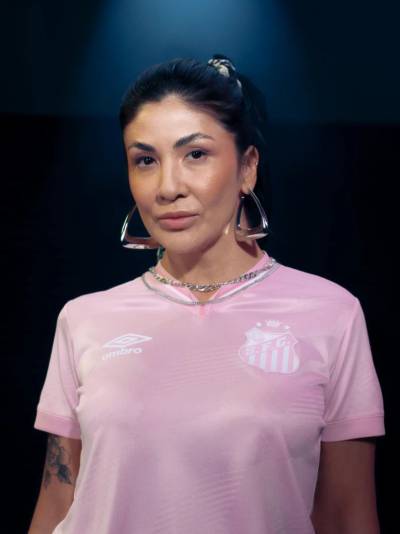 umbro_femama_2024_pink_october_shirts_e.jpg