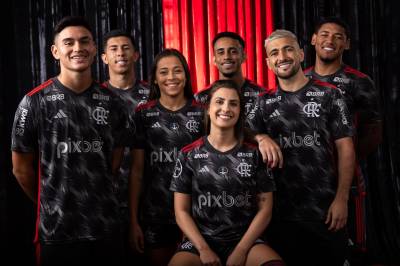 flamengo_24_25_adidas_third_kit_d.jpeg