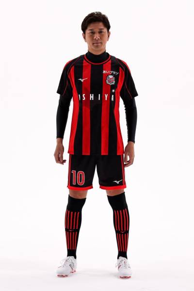 hokkaido_consadole_sapporo_2023_kits_a.jpg