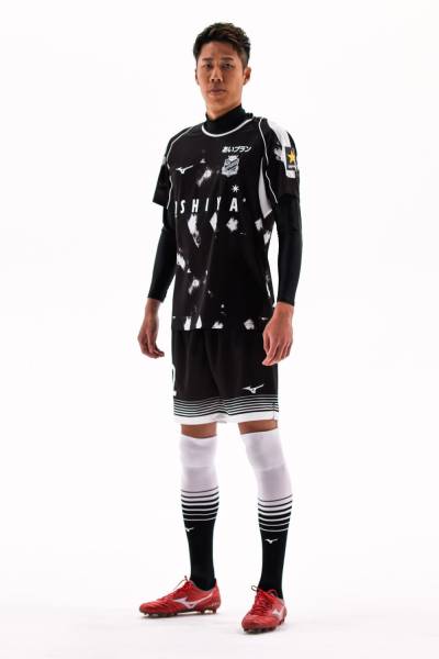 hokkaido_consadole_sapporo_2023_kits_c.jpg