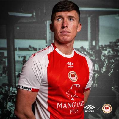 st_patricks_athletic_2025_umbro_home_kit_a.jpg