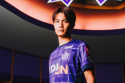 sanfrecce_hiroshima_2025_nike_home_kit_3.jpeg