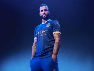 manchester_city_chinese_new_year_jersey_c.jpeg