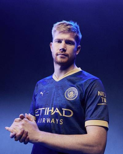 manchester_city_chinese_new_year_jersey_j.jpeg