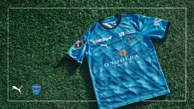 yokohama_fc_2025_puma_home_away_kits_b.jpg