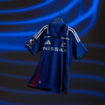 yokohama_f_marinos_2025_adidas_home_kit_d.jpeg