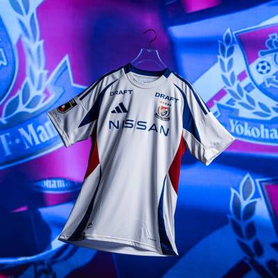 yokohama_f_marinos_2025_adidas_away_kit_d.jpeg