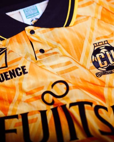 cambridge_united_1991_93_home_away_retro_shirts_e.jpg