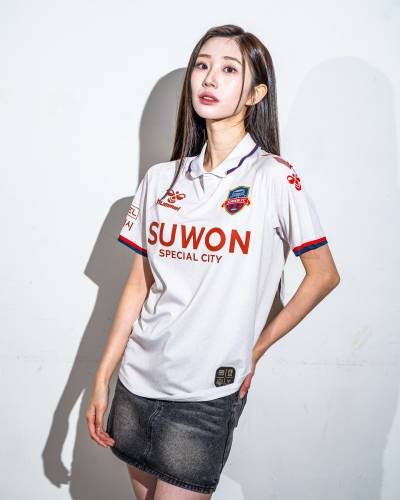 suwon_fc_2025_hummel_away_kit_b.jpg