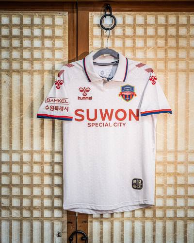 suwon_fc_2025_hummel_away_kit_e.jpg