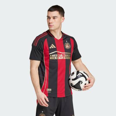 Atlanta_United_2025_26_adidas_home_kit_c1.jpg