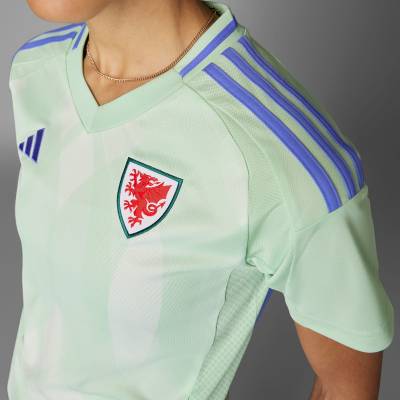 wales_2025_adidas_womens_away_kit_c1.jpg