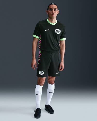 australia_2025_nike_away_kit_1.jpeg