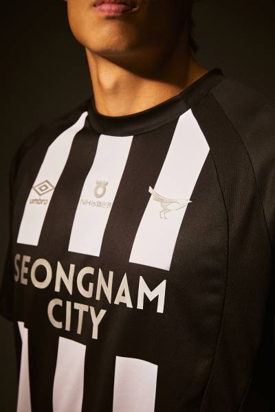 seongnam_2025_umbro_home_kit_d.jpg