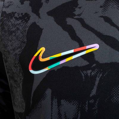 young_boys_24_25_nike_ybforeveryone_shirt_b3.jpg
