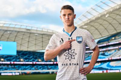 sydney_fc_2022_2023_home_away_kit_j.jpeg