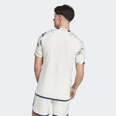 italy_2023_away_shirt_b.jpg