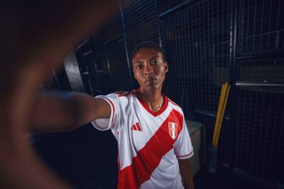 peru_2023_home_kit_b.jpeg