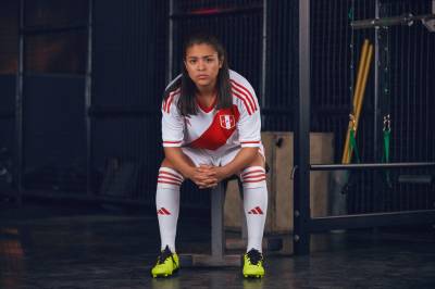 peru_2023_home_kit_c.jpeg