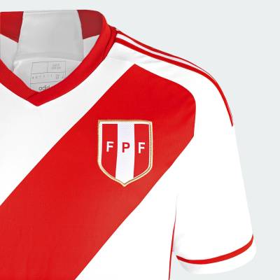 peru_2023_home_kit_h.jpg