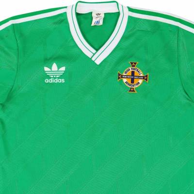 1986_88_northern_ireland_home_shirt_2.jpg