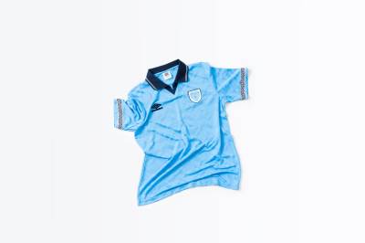 england_2022_umbro_nations_away_jersey_g.jpeg