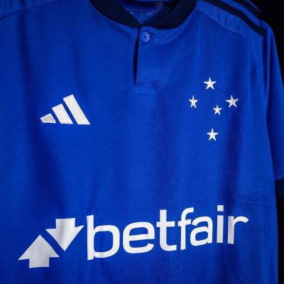 cruzeiro_2023_2024_home_kit_c.jpeg