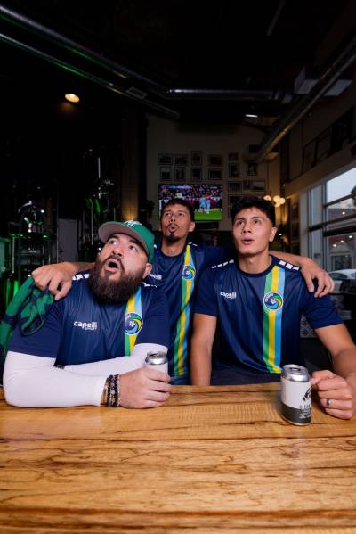 new_york_cosmos_2026_capelli_away_kit_a.jpeg