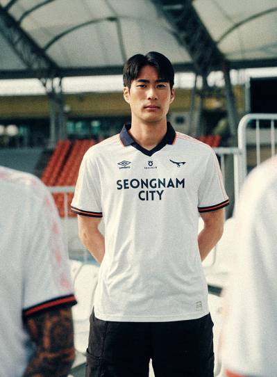 seongnam_2026_umbro_away_kit_7.jpg