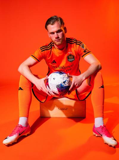 houston_dynamo_2023_2024_adidas_home_kit_b.jpeg