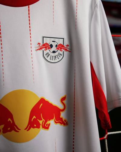 rb_leipzig_26_27_puma_away_kit_2.jpg
