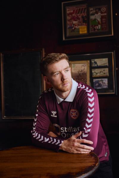 heart_of_midlothian_26_27_hummel_home_kit_4.jpg