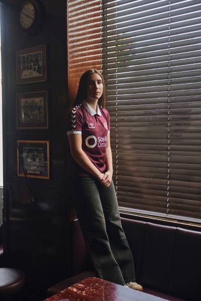 heart_of_midlothian_26_27_hummel_home_kit_5.jpg