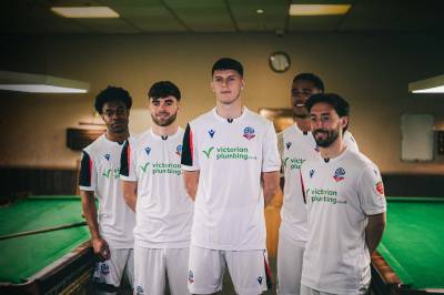 bolton_wanderers_26_27_macron_home_kit_6.jpg