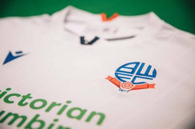 bolton_wanderers_26_27_macron_home_kit_7.jpg