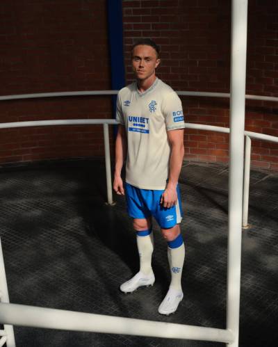 rangers_26_27_umbro_away_kit_c.jpg