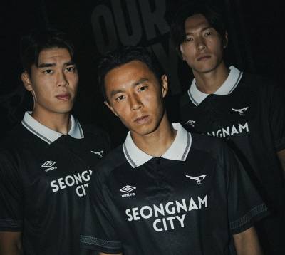 seongnam_fc_2023_home_kit_1.jpg