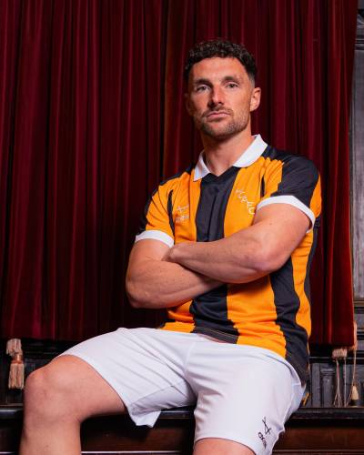 hull_city_26_27_oxen_home_kit_c.jpg