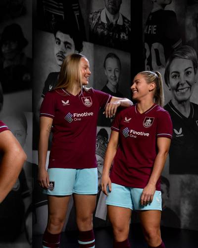 burnley_26_27_castore_home_kit_2.jpg