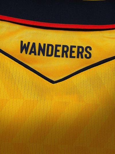 bolton_wanderers_26_27_macron_away_kit_c.jpg