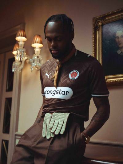 st_pauli_26_27_puma_home_kit_3.jpg