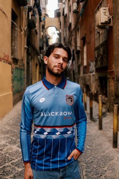 grimsby_town_26_27_lotto_away_kit_a.jpeg